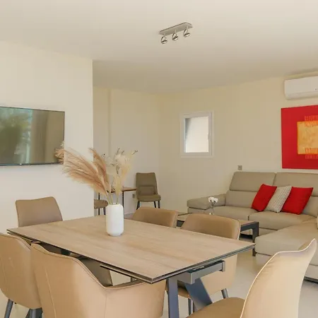 Holiday home Seaview Serenity In *